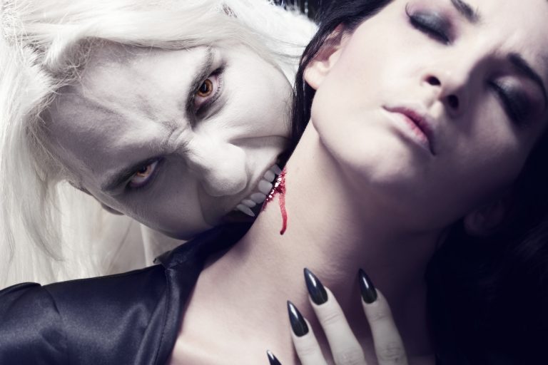 51_5006_filme-si-seriale-cu-vampiri.jpg