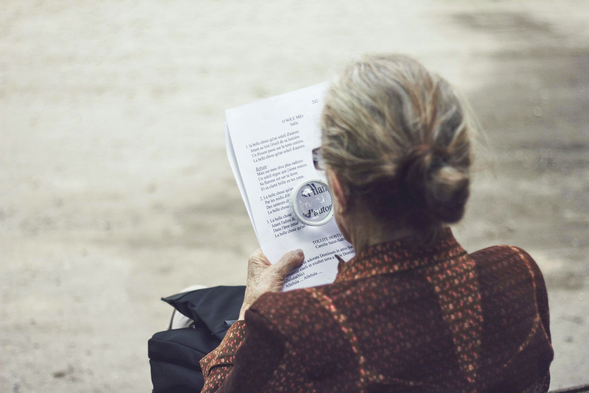 Ce documente sunt necesare pentru mutarea într-un cămin pentru bătrâni?