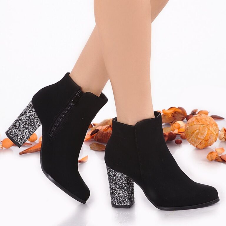 model-de-botine-cu-sclipici